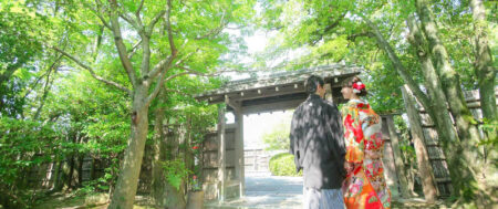 福岡の友泉亭公園で新緑に包まれながらの和装前撮り